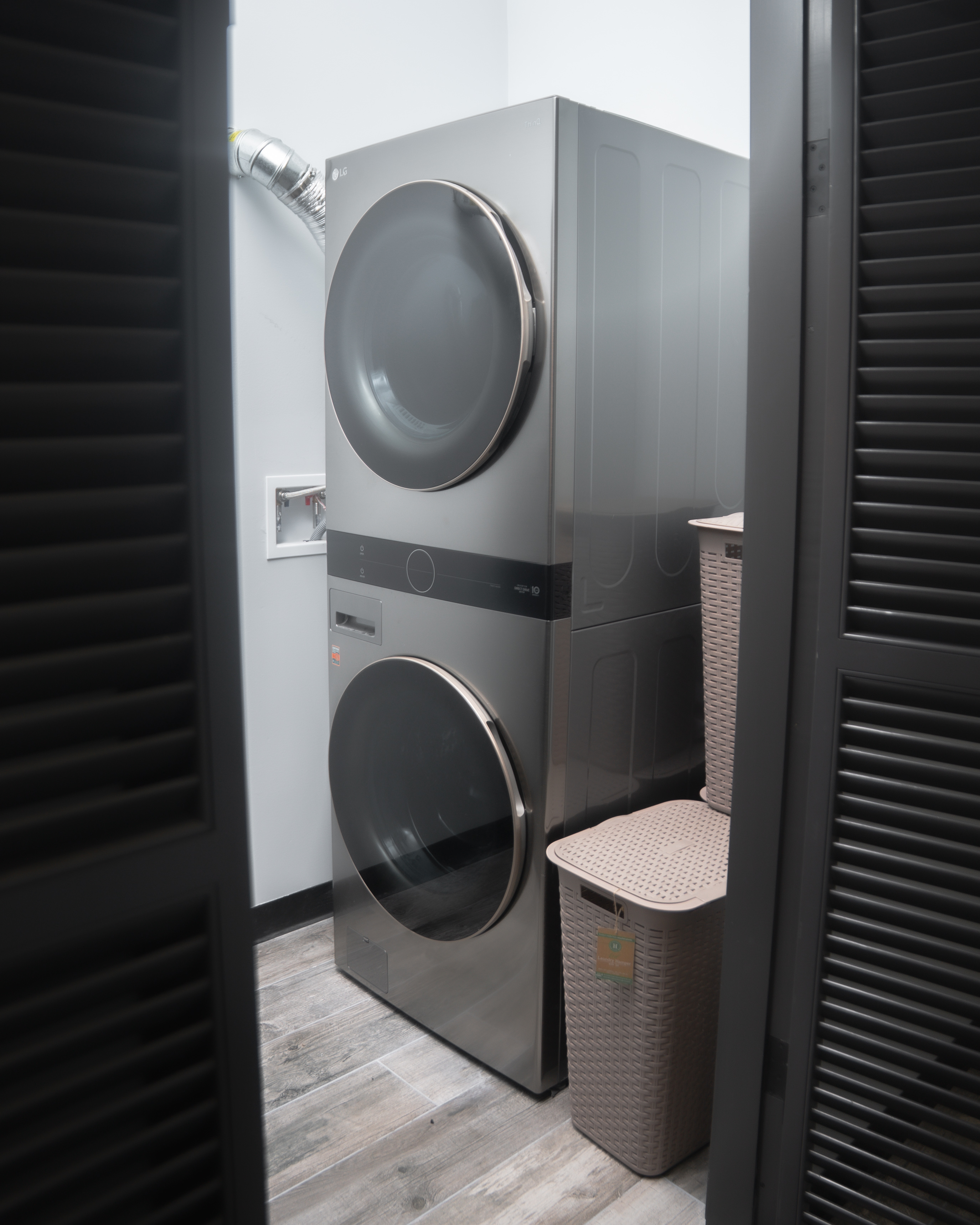 On-site laundry facilities